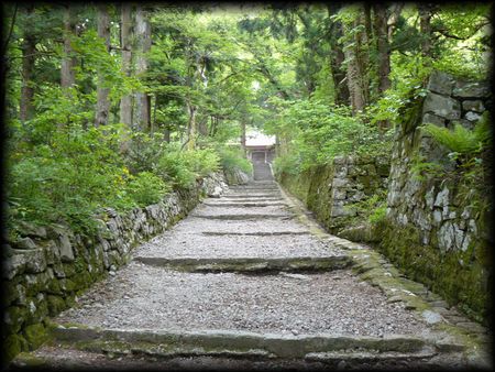 ��R������ɓ��ւƑ����Î��@�̕��͋C�̂���Q��