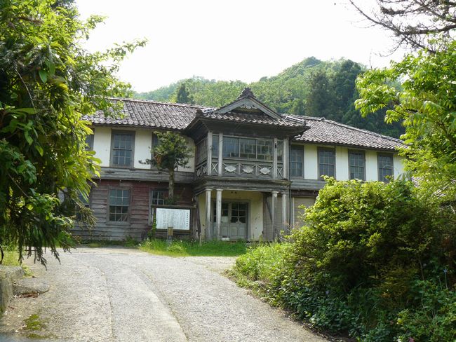 ����䏬�w�Z