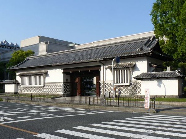 ����ˁE�鉺���E���Y�ƕ��Ɩ�