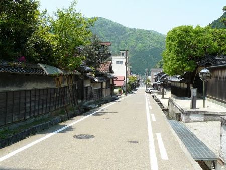 �q���h�i�����X���E���O�X���F�h�꒬�j