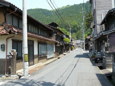 �q���h�i�����X���E���O�X���F�h�꒬�j