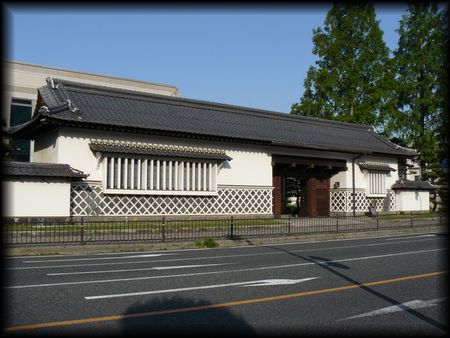 ���Y�ƕ��Ɩ�����΂ߐ��ʂ���B�e�����摜