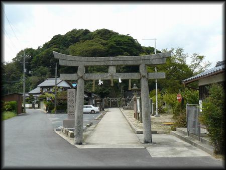 �����_��