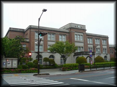 �Ďq�s�������فi�R�A���j�فj